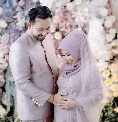 Cantik Berhijab, Momen Kiky Saputri Gelar Pengajian 4 Bulan Kehamilannya