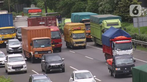 Polemik Pelarangan Truk Sumbu 3 Beroperasi saat Hari Besar Keagamaan, Daya Beli Masyarakat Terancam Anjlok