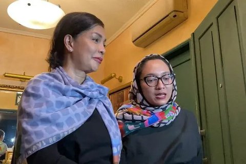 Ikang Fawzi Bersama Keluarganya Adakan Tahlilan Untuk Mengenang Hari Ketujuh Marissa Haque