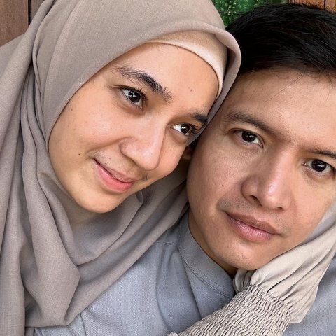 15 Tahun Menikah, Dhini Aminarti Bagikan Foto Harmonis dengan Dimas Seto 'Akan Indah Pada Waktunya, Sesuai Dengan Janji Allah'