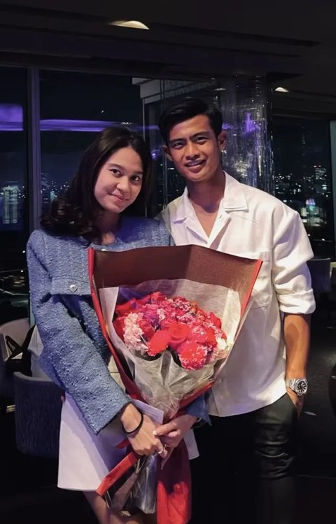 Bikin Iri, 8 Potret Romantis Azizah Salsha dan Arhan Pratama Terbaru yang Belum Pernah Diunggah ke Medsos