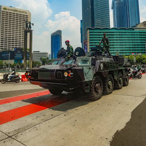 Jelang HUT TNI Ke-79, Prajurit TNI AD Ini Mengaku Baru Pertama kali ke Jakarta dan Lihat Monas