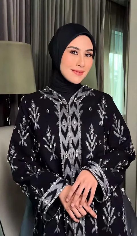 Tak Kalah Cantik dan Anggun, Potret Artis Pakai Kebaya Hijab Modern dari Putri Delina, Sohwa Halilintar hingga Syahnaz Sadiqah