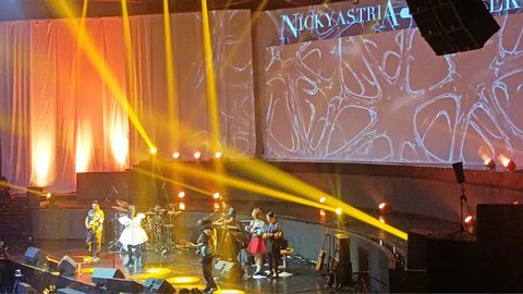 Nostalgia Teristimewa di Konser Nicky Astria-Atiek CB