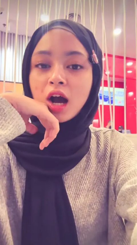 Potret Cantik Kesya Anak Ketiga Limbad yang Jarang Tersorot Kamera, Disebut Mirip Eca Aura Versi Berhijab