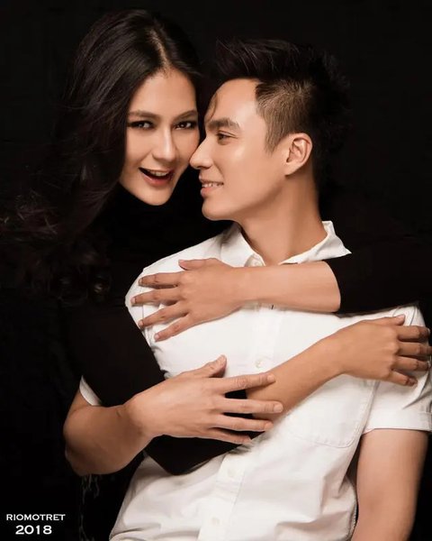 6 Potret Kemesraan Baim Wong dan Paula Verhoeven saat Pacaran, Ada Momen Ngelamar di Pinggir Pantai