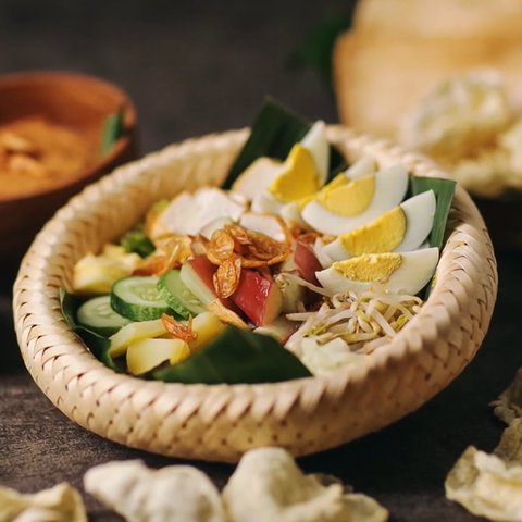 Mencicipi Segarnya Rujak Pengantin, Salad Kuno dari Jakarta Selain Gado-gado yang Bawa Keberkahan