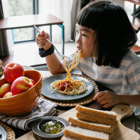 Langkah Awal dalam Membangun Kebiasaan Sehat pada Anak Melalui Pendidikan Pola Makan