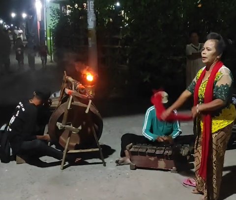 Mengenal Kesenian Ledek yang Hampir Punah di Klaten, Pertunjukan Tari Keliling Desa saat Malam Hari