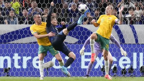 Pelaku Gol Bunuh Diri Timnas Jepang Ungkap Penyesalan saat Laga Lawan Australia: Saya Merusak Permainan!