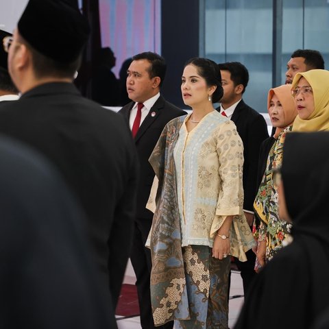 Makin Langsing, Potret Cantik & Anggun Annisa Pohan Berkebaya Dampingi Agus Yudhoyono Lantik Pejabat Baru