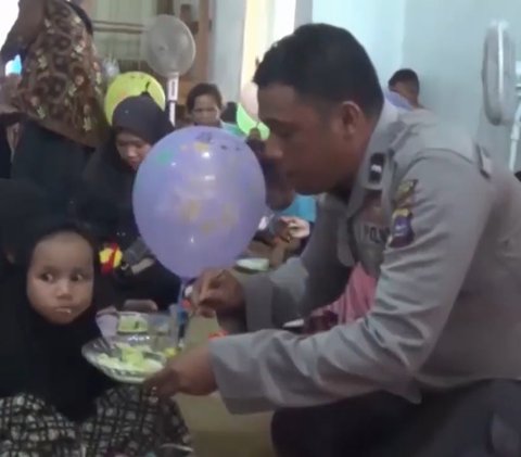 Cerita Polisi di Padang Peduli Stunting, Rela Sisihkan Gaji Demi Beri Makanan Bergizi ke Anak yang Membutuhkan