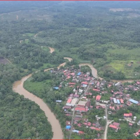 Kampung Terpencil di Pelosok Kalimantan Timur Kini Punya Akses Listrik dan Internet Gratis, Ini Kisah di Baliknya