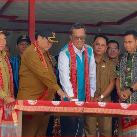 Kampung Terpencil di Pelosok Kalimantan Timur Kini Punya Akses Listrik dan Internet Gratis, Ini Kisah di Baliknya