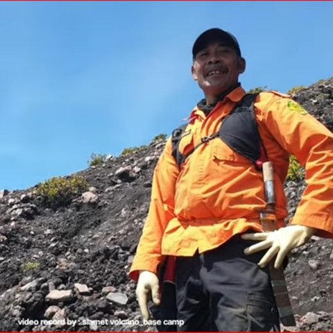 Penuh Perjuangan, Begini Proses Evakuasi Siswi SMK yang Hilang di Gunung Slamet