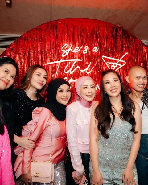 Adu Gaya Glamor Artis Berhijab, dari Aurel Hermansyah, Syahnaz Sadiqah hingga Olla Ramlan di Momen Ultah Marlene Hariman