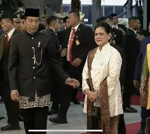 Penampilan Keluarga Jokowi di Pelantikan Prabowo-Gibran, Iriana Bawa Tas Chanel, Kahiyang Ayu & Selvi Pakai Kebaya Merah dengan Berlian