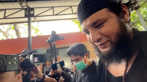 Ammar Zoni Galau Berat Irish Bella Menikah Lagi, Berusaha Untuk Ikhlas