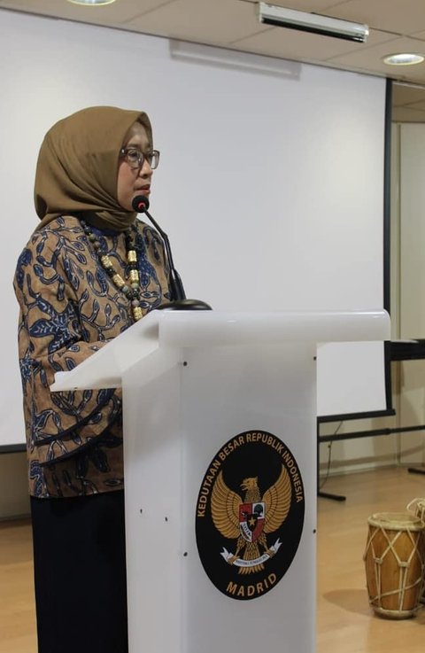 Mengenal Sosok Rini Widyantini, Menteri PANRB di Kabinet Merah Putih