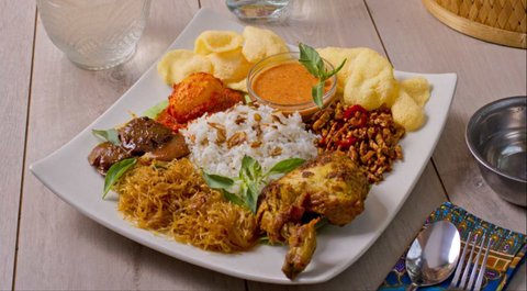 Berapa Kalori dan Nutrisi dari Seporsi Nasi Uduk? Kalori yang Perlu Diwaspadai dalam Setiap Suapan