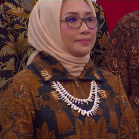 Intip Gaya Berbatik Menteri Perempuan pada Malam Pengumuman Kabinet Prabowo-Gibran