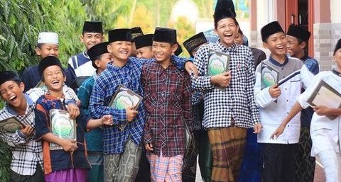 60 Ucapan Hari Santri Nasional 2024 untuk Dibagikan di Media Sosial, Singkat dan Sarat Makna