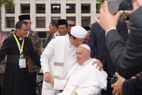 Sisi Lain Nasaruddin Umar Menteri Agama RI, Ulama Islam Indonesia yang Ramah pada Semua Agama hingga Diberi Seabrek Penghargaan