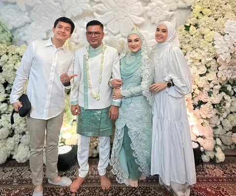 Kompak Pakai Serba Putih 4 Pasangan Selebriti Hadiri Akad Nikah Irish Bella dan Haldy Sabri, Ada Dimas Seto dan Dhini Aminarti