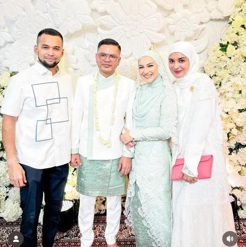 Kompak Pakai Serba Putih 4 Pasangan Selebriti Hadiri Akad Nikah Irish Bella dan Haldy Sabri, Ada Dimas Seto dan Dhini Aminarti