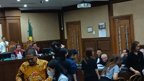 Hadir Kembali Jadi Saksi, Sandra Dewi Bawa Koper Isi Berkas 88 Tas Mewah, Buat Apa?