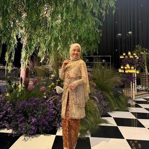 Tetap Cantik dan Elegan, 4 Inspirasi Kebaya Modern Berhijab dari Irish Bella hingga Dinda Hauw