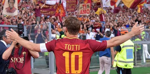 Di Usia 48 tahun, Francesco Totti Tiba-Tiba Ingin Main Lagi di Serie A