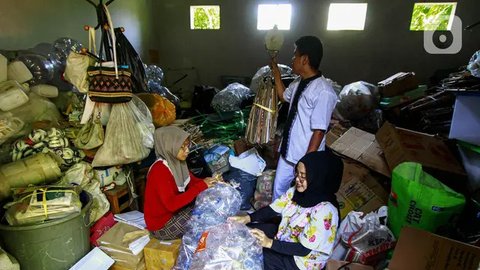 FOTO: Jurus Warga Kemayoran Sulap Sampah Menjadi Sumber Cuan