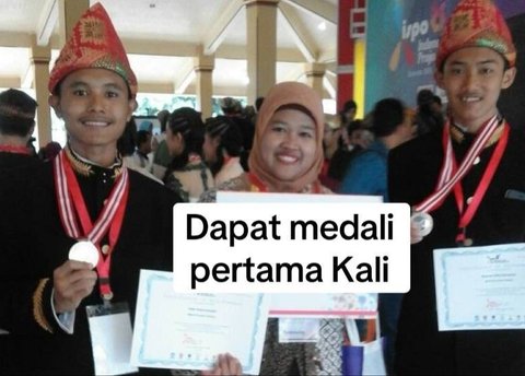 Dapat Full Beasiswa Kuliah hingga S3, Kisah Inspiratif Perjuangan Pria Ini Banjir Pujian