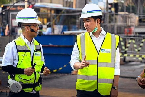 Satu Hari Pasca Dilantik Wapres Gibran Langsung 'Sidak' Tunnel MRT, jadi Sorotan Netizen