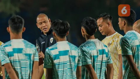 Jelang Laga Kuwait Bikin Ulah, Timnas Indonesia U-17 Latihan Taktik di Sebelahnya Ada Tim U-15 Mereka