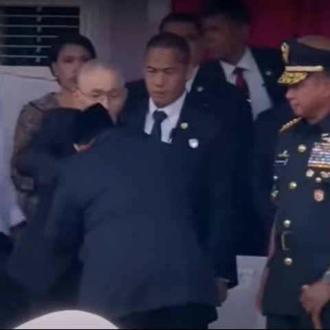 Prabowo Konsisten Cium Tangan Jenderal TNI ini dari Dulu Hingga Kini Jadi Presiden, Sosoknya Bukan Orang Sembarangan