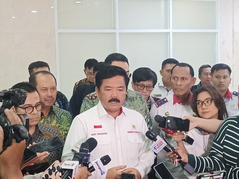 Berkaos Oblong, Momen Mantan Panglima Santai Sarapan Bareng Cucu Usai Pensiun jadi Menteri