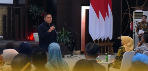 Pertemuan Pertama Mayor Teddy dengan Pegawai Usai Ditunjuk jadi Seskab, Potretnya Ramai jadi Sorotan