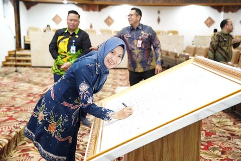 Mengenal Sri Wahyuni Satu-Satunya Pemimpin Perempuan DPRD Jatim, Ibu Tiga Anak yang Terjun ke Politik dengan Tujuan Mulia