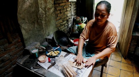 Rahasia di Balik Kenikmatan Ledre Pisang Bojonegoro, Dulu Simbol Kelaparan Kini Jadi Kuliner Khas yang Banyak Diburu Wisatawan