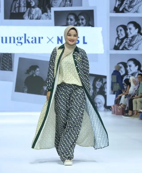 Kompaknya Geng Cendol di JWF, Catwalk Pakai Baju Kolaborasi Brand Zaskia Sungkar dan Nagita Slavina: Ada Titi Kamal Cantik Berhijab