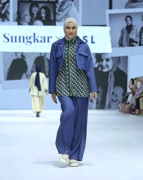 Kompaknya Geng Cendol di JWF, Catwalk Pakai Baju Kolaborasi Brand Zaskia Sungkar dan Nagita Slavina: Ada Titi Kamal Cantik Berhijab