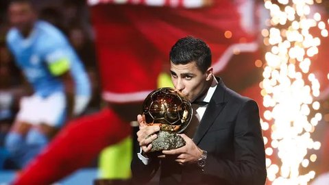 FOTO: Rodri Raih Ballon d'Or 2024, Ini Kontribusi Luar Biasa untuk Manchester City dan Timnas Spanyol