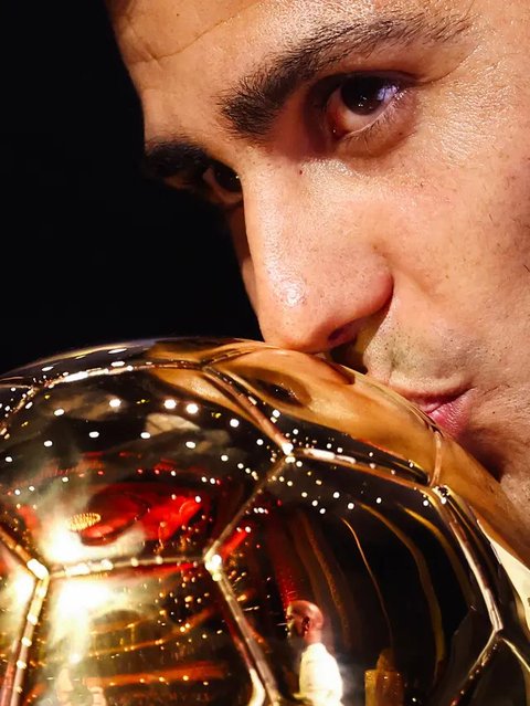 FOTO: Rodri Raih Ballon d'Or 2024, Ini Kontribusi Luar Biasa untuk Manchester City dan Timnas Spanyol