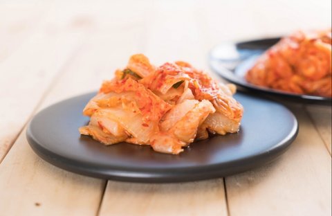 Berapa Kalori dan Nutrisi dari Seporsi Kimchi? Kalori yang Perlu Diwaspadai dalam Setiap Suapan