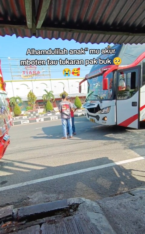 Kakak Adik Berprofesi Sama, Sopir Truk Ini Bahagia Tak Sengaja Bertemu Kakaknya Sang Sopir Bus di Jalan