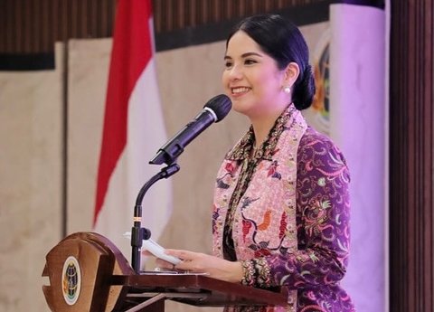 Viral Video Annisa Pohan Diwawancara Tiktoker Nawid Pakai Bahasa Inggris, Netizen Malah Gagal Fokus Dengar Jawaban Istri AHY Ini