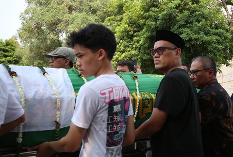 Ayah Uya Kuya Meninggal Dunia, Nino dan Cinta Tidak Hadiri Pemakaman Sang Kakek