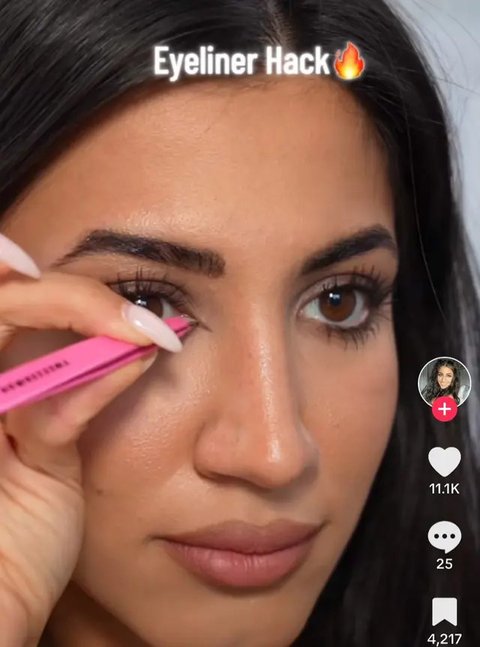 Tips Sederhana untuk Mendapatkan Eyeliner yang Rapi dan Tipis Seperti di TikTok